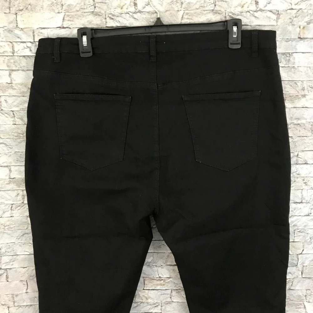 Glamorous Curve Black Distressed‎ Skinny Je…